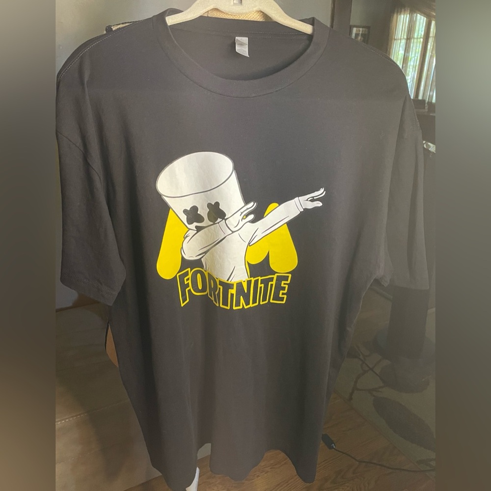 Fortnite Marshmello black t shirt XL Excellent condition